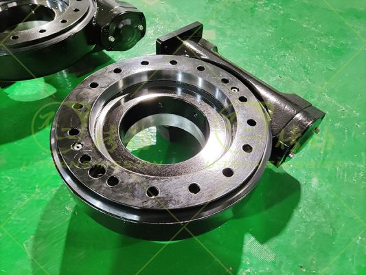 Couronne d’orientation à vis sans fin sur-mesure SE9